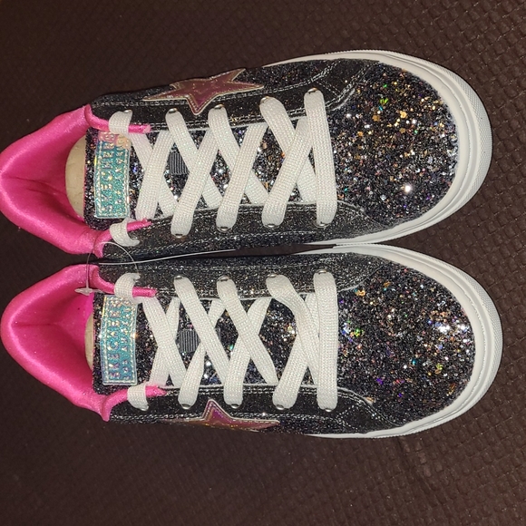 New Skechers Los Angeles Street sneakers size 6 kids equals 7.5 womans - Picture 2 of 7